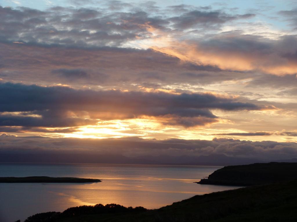 Lachie'S House Villa Staffin Oda fotoğraf